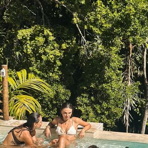 Mansão onde Isis Valverde está hospedada conta com uma piscina de borda infinita
