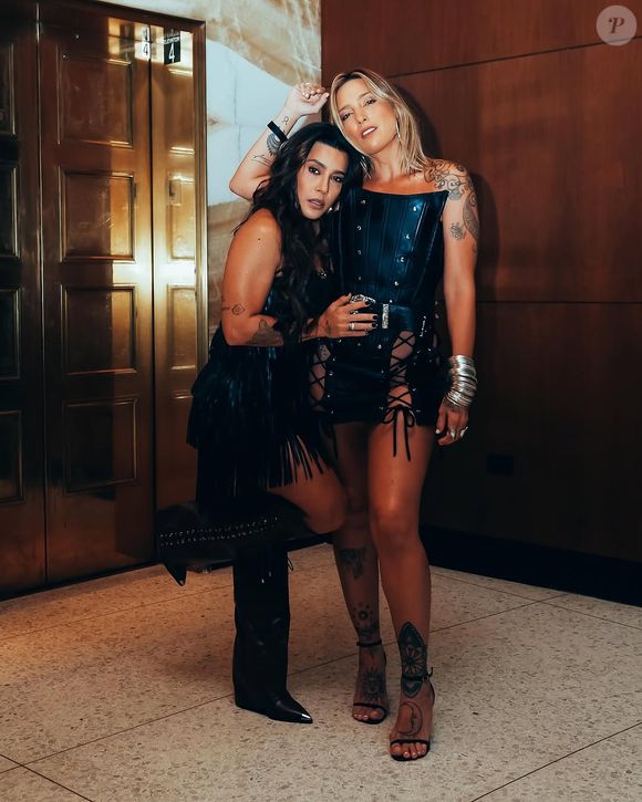 Tati Dias insistiu no encontro e acabou roubando um beijo de Lauana