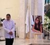 Foto da filha de Schynaider Moura, Anne-Marie foi colocada no altar da Paróquia São José, no Jardim Europa, em São Paulo, na missa de 7º dia em 30 de setembro de 2025