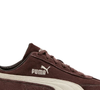 Nem sandália, nem sapatilha: o novo Puma Speedcat na cor "chocolate amargo" surge como forte candidato a dominar os looks do inverno brasileiro