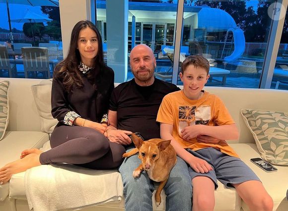 Em entrevista passada, John Travolta contou que o crescimento dos filhos o fez buscar novos hábitos para poder brincar com eles