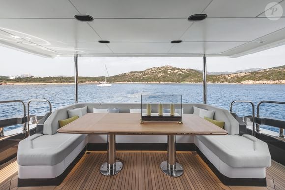 Espaço do Azimut Grande 27 Metri traduz o estilo de vida sofisticado de Cristiano Ronaldo