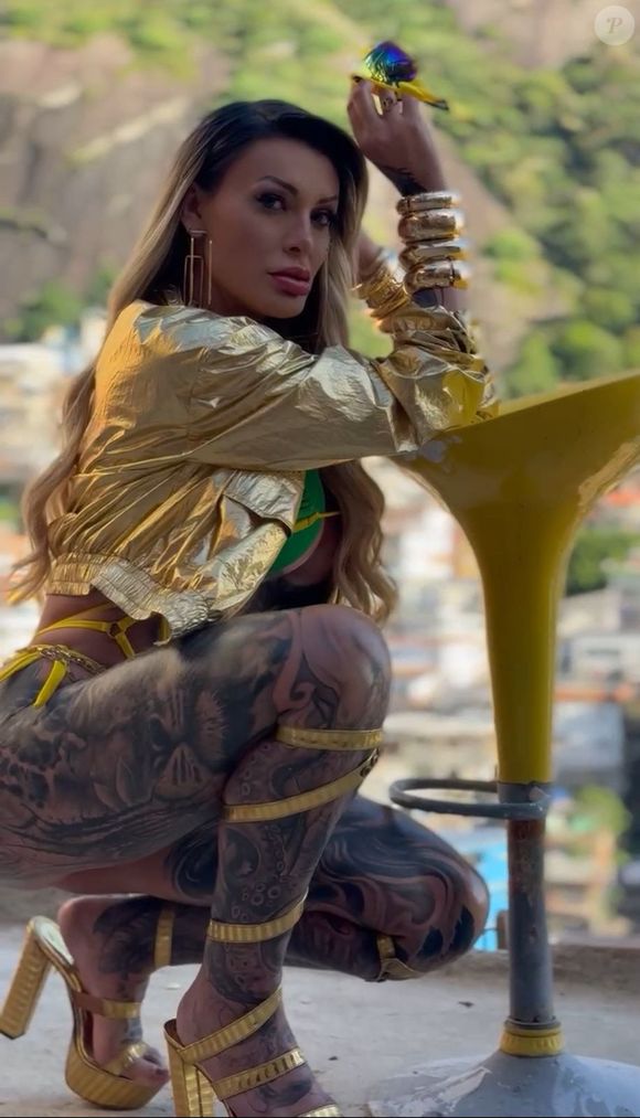 Andressa Urach reagiu à notícia da morte da mãe de Mel Maia, Debora Maia, na última sexta-feira (28)