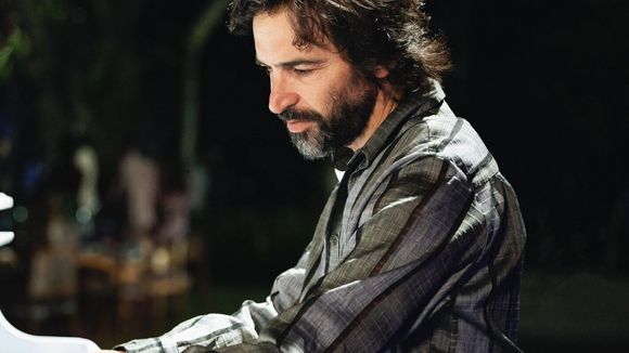 Qual é o final de Rubinho em 'Vale Tudo'? Após decepção com Maria de Fátima, pianista tem desfecho comovente ao lado de Raquel