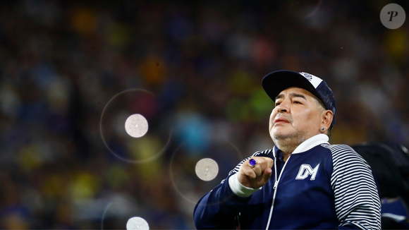 Família de Maradona alega que valiosa camisa do jogador na Copa 86 está com outra pessoa