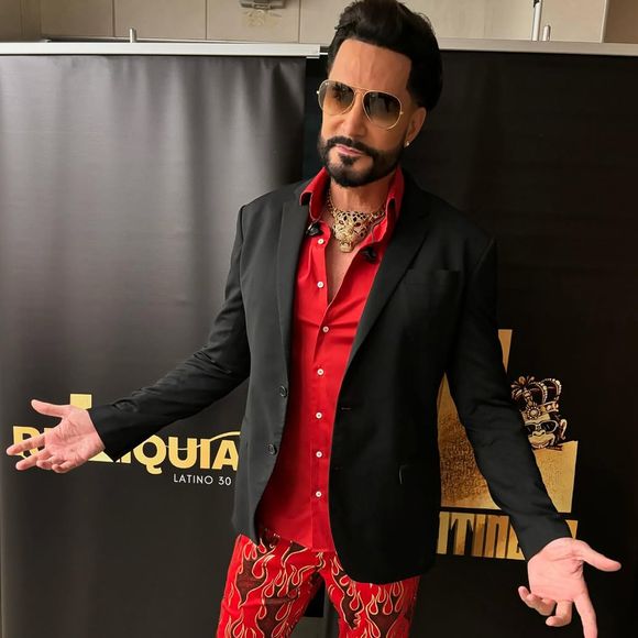 Latino afirmou em sua postagem: 'Tudo o que eu tinha para falar, eu já falei. Já denunciei, expliquei o que estava acontecendo. Se eu tiver que mostrar um dossiê, alguma coisa, vai ser na Justiça. Porque é lá que se resolvem os problemas e não aqui'.