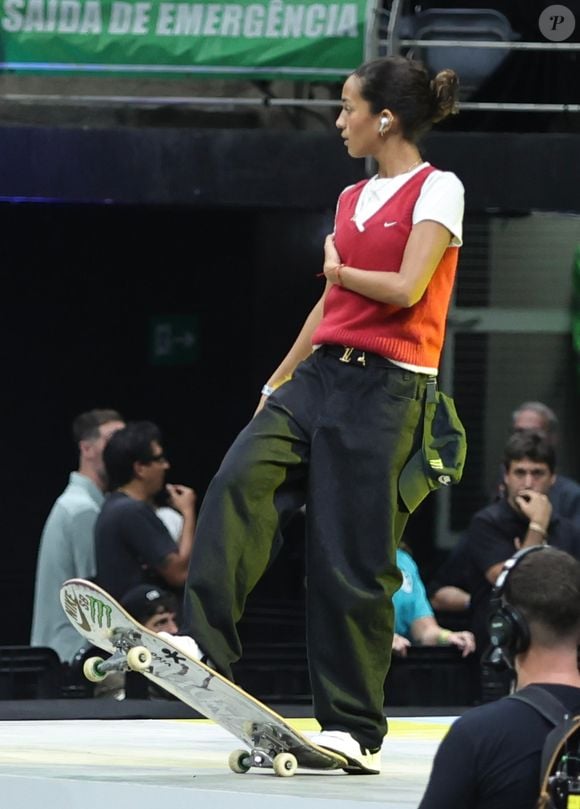 Rayssa Leal fez sessão de terapia antes de disputar final de skate no Rio: 'Conversar sobre o que está me afligindo é uma forma de esvaziar a mente e vir uma outra Rayssa'