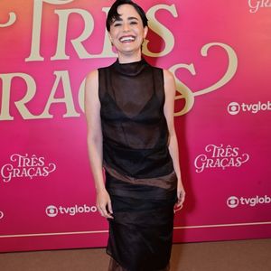 Fernanda Vasconcellos tem apenas 1,58m de altura - ela é Samira na trama