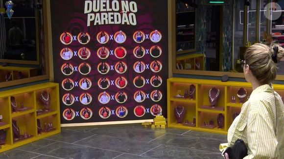 BBB 26: Ana Paula Renault x Sarah Andrade ganhou novo capítulo após jornalista reprovar atitude da empresária. 'Não tenho como fugir do meu embate. Ela me colocou no Monstro.'