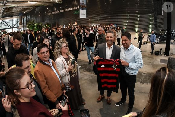 Investimentos iniciados ainda durante passagem pelo futebol europeu hoje ajudam a sustentar a estabilidade financeira de Diego após a aposentadoria