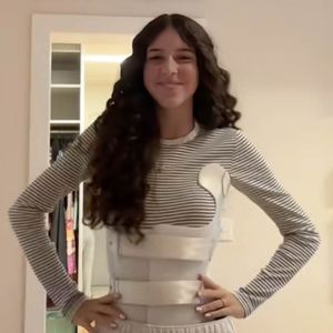 Especialista alerta para sinais discretos da escoliose, que atinge Maria Faro, filha de Rodrigo Faro e Vera Viel