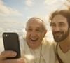 Com selfie no céu e trilha de Bob Dylan, vídeo de IA sobre o Papa Francisco mistura emoção e controvérsia