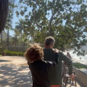 Lucas Lima compartilhou um registro raro ao lado de Theo, filho de 12 anos que tem com Sandy, no Dia dos Pais de 2026