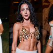 Crochê, renda, transparência e mais: 20 looks de famosas no Pré-Réveillon 2026 Amoré, no Litoral Sul de Pernambuco