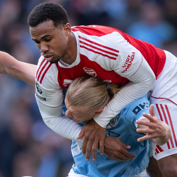 'De loira o Vini Jr. também entende': web resgata confronto entre Haaland e Gabriel Magalhães e cria expectativa em Brasil e Noruega nas oitavas da Copa 2026