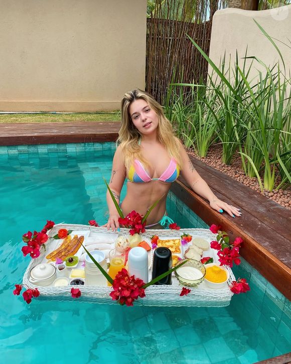 Viih Tube aparecia com frequência em fotos de biquíni exibindo seu corpo