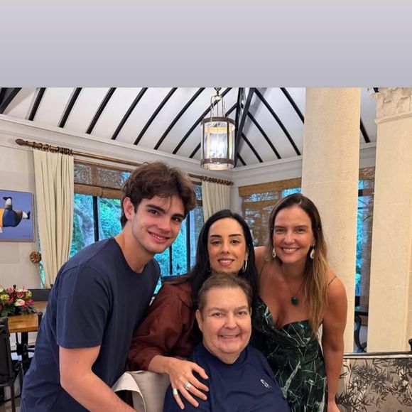Menos de 1 ano após novos transplantes, Faustão surgiu em fotos publicadas por Rodrigo Silva, de 18 anos, nas redes sociais