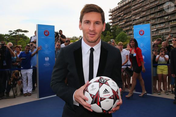 Com o passar do tempo, Lionel Messi foi ganhando 'forma' de galã