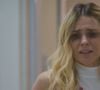 Após Marco Aurélio ser baleado, a personagem Leila, interpretada por Carolina Dieckmmann, aparece aos prantos e com a maquiagem visivelmente borrada