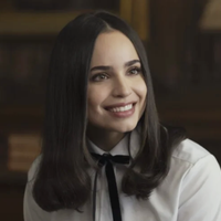 Quem é o namorado de Sofia Carson, estrela de 'Meu Ano em Oxford', da Netflix? A resposta é um tanto misteriosa...