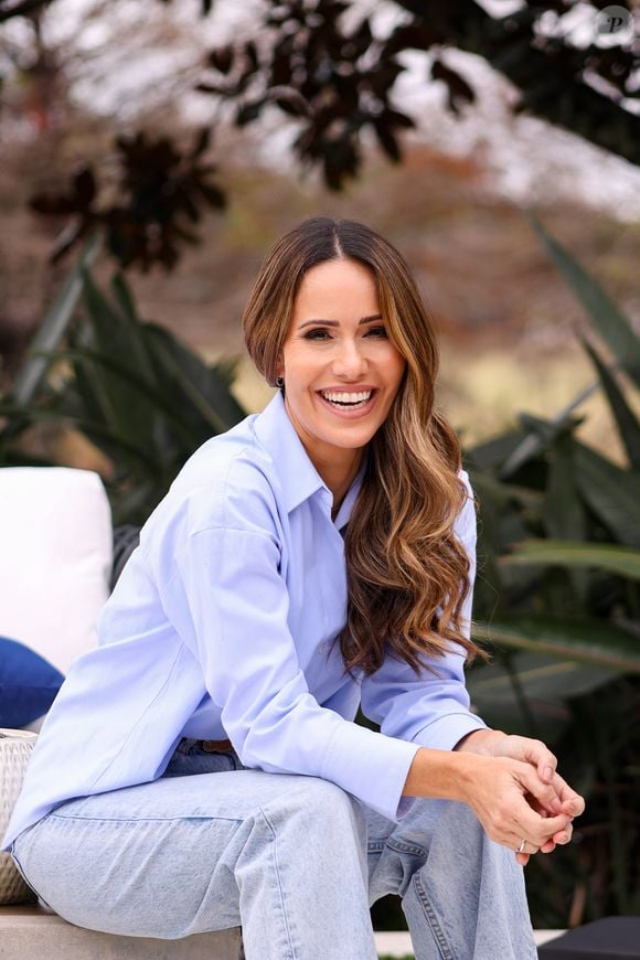 À frente do 'Tudo Delas', programa exibido pela Globo Internacional e pelo Globoplay, Fernanda dá voz a brasileiras que precisaram se reinventar longe de casa.