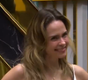 ‘Perdeu a chance de…’: look all white de Ana Paula Renault na final do ‘BBB 26’ frustra fãs - e o motivo não é o fato de ser basiquinho!