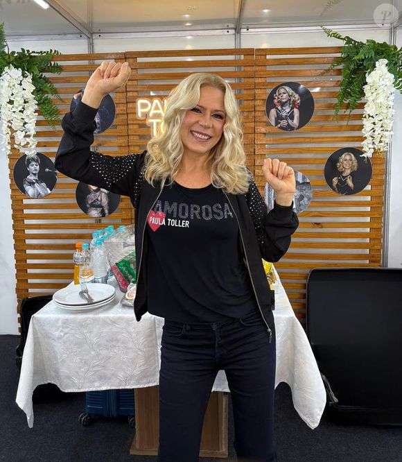 Paula Toller adora pular corda e joga tênis, que são esportes que exigem condicionamento físico e fortalecimento nas pernas