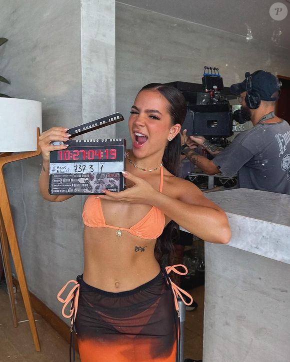 Mel Maia garante que toma cuidado por conta da profissão e não aplica o medicamento quando tem trabalhos