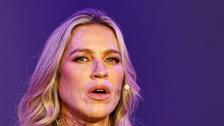 'Estava vivendo um inferno, com um algoz em casa': o forte desabafo de Luana Piovani sobre filho de 14 anos que hoje mora com Pedro Scooby