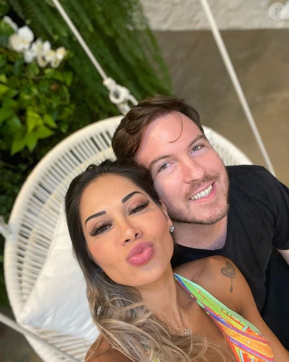 Maíra Cardi e Thiago Nigro estão à espera de um bebê