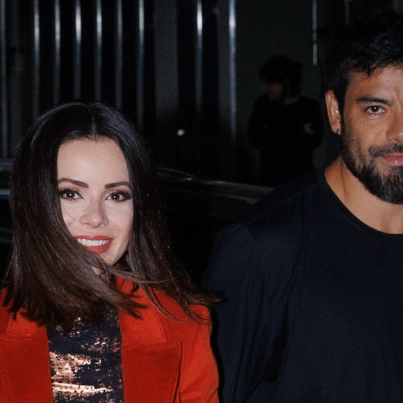 Namorado de Sandy falha ao tentar disfarçar 'bafo' de algo que ela odeia: 'Nariz biônico'