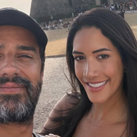 Esposa de Alberto Cowboy, do ‘BBB 26’, se pronuncia após mensagens do brother a menina de 16 anos e web aponta: 'Ela não entendeu’