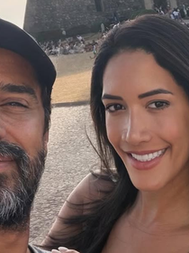 Esposa de Alberto Cowboy, do ‘BBB 26’, se pronuncia após mensagens do brother a menina de 16 anos e web aponta: 'Ela não entendeu’