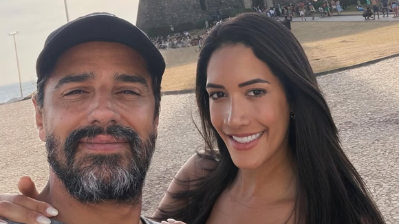 Esposa de Alberto Cowboy, do ‘BBB 26’, se pronuncia após mensagens do brother a menina de 16 anos e web aponta: 'Ela não entendeu’