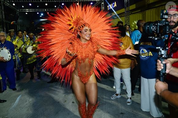 Escola de Mileide Mihaile, Unidos da Tijuca entra na Avenida com a história de Carolina Maria de Jesus, uma das mais importantes escritoras negras do Brasil