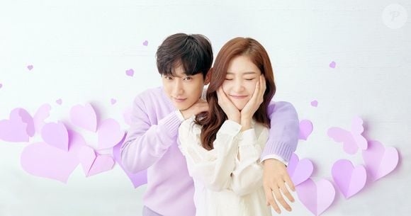 'Primeira Vez Amor': cinco jovens, cada um enfrentando suas próprias crises, acabam morando juntos na casa de um deles, onde descobrem o amor