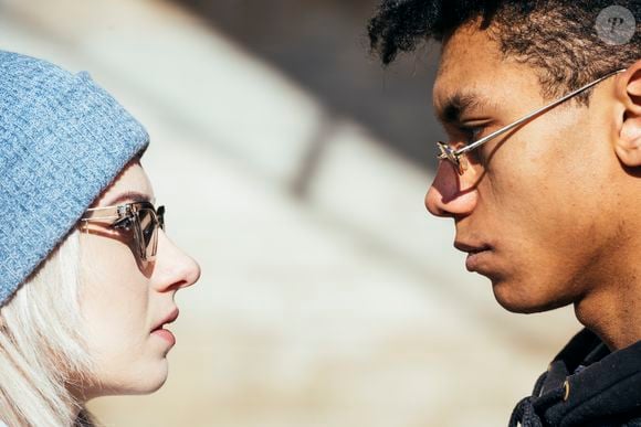 Você é uma pessoa segura nas relações: É importante frisar que desenvolver esse hábito pode ajudar não só nas relações pessoais, mas também no trabalho