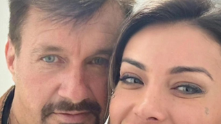 ‘Já vi tanto...': Andressa Urach afasta constrangimento por gravar vídeos do pai e revela real motivo da parceria