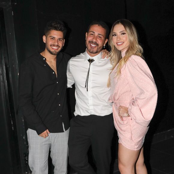 Virgínia Fonseca, Zé Felipe e Carlinhos Maia conversam com um casal recém-separado. A mulher admite que o motivo da separação foi o abuso de álcool por parte do companheiro