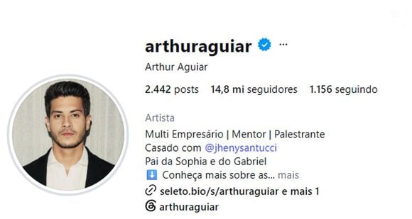 Arthur Aguiar, por sua vez, nunca falou sobre o término com Jheny Santucci e se diz casado em sua rede social