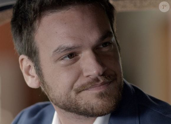 Pedro (Emílio Dantas) morre assassinado por Melissa (Paolla Oliveira), na novela 'Além do Tempo'