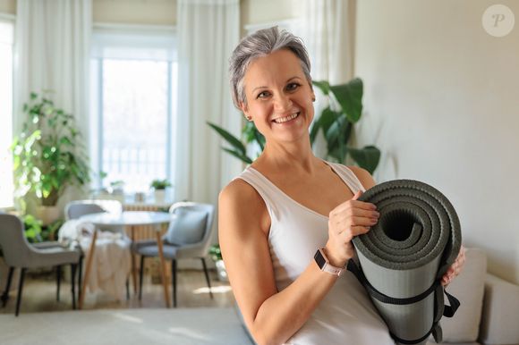 Ginecologista explica os sintomas da menopausa que muitas mulheres confundem com estresse