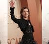 Fernanda Torres elege look preto Chanel para Oscar 2025