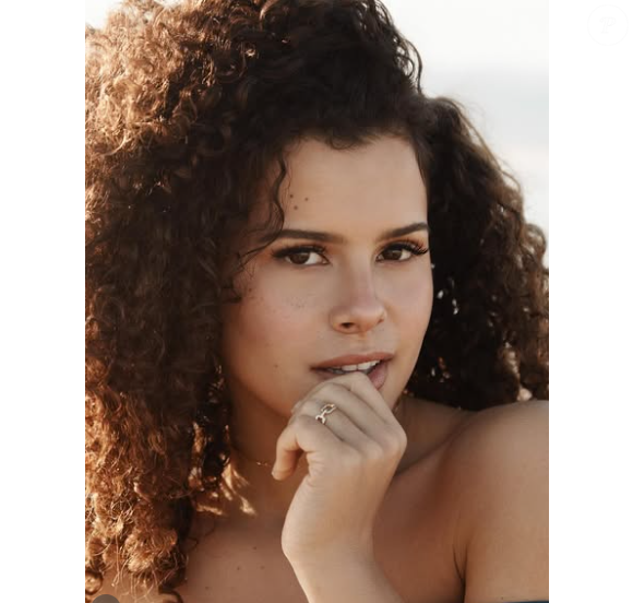 A atriz, conhecida também por viver Tati no remake de 'Chiquititas', no SBT, mora atualmente nos Estados Unidos, porém, seu maior desejo no momento é voltar a trabalhar no Brasil.