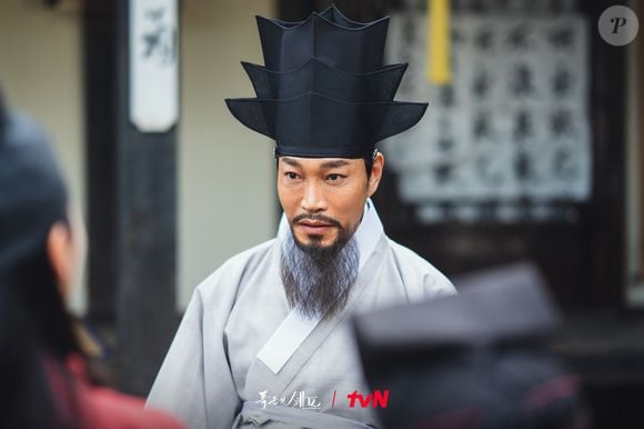 'Bon Appétit, Vossa Majestade' traz o ator como Príncipe Jesan, um membro da corte com intenções ocultas