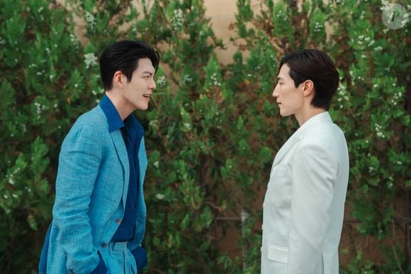 'Gênio dos Desejos' mistura romance, comédia, fantasia e reflete sobre como o poder corrompe o ser humano