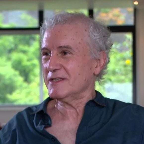 Viúvo de Ney Latorraca, Edi Botelho fez rara aparição na Globo para homenagear ator após morte por câncer aos 80 anos