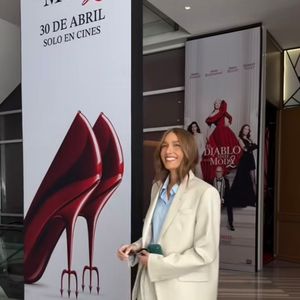 Sasha Meneghel marcou presença na divulgação global de O Diabo Veste Prada 2, onde entrevistou as protagonistas e aproveitou o encontro para apresentar sua marca, a Mondepars, às estrelas de Hollywood