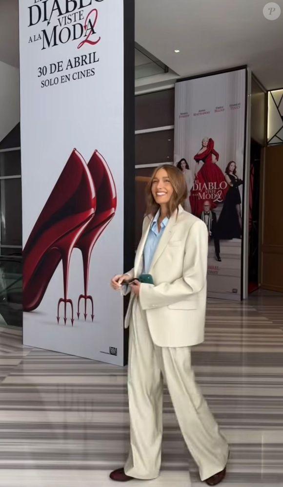 Sasha Meneghel marcou presença na divulgação global de O Diabo Veste Prada 2, onde entrevistou as protagonistas e aproveitou o encontro para apresentar sua marca, a Mondepars, às estrelas de Hollywood