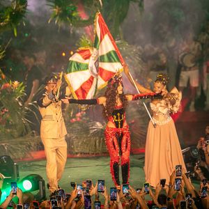 Anitta não quis ser coroada por Virgínia Fonseca